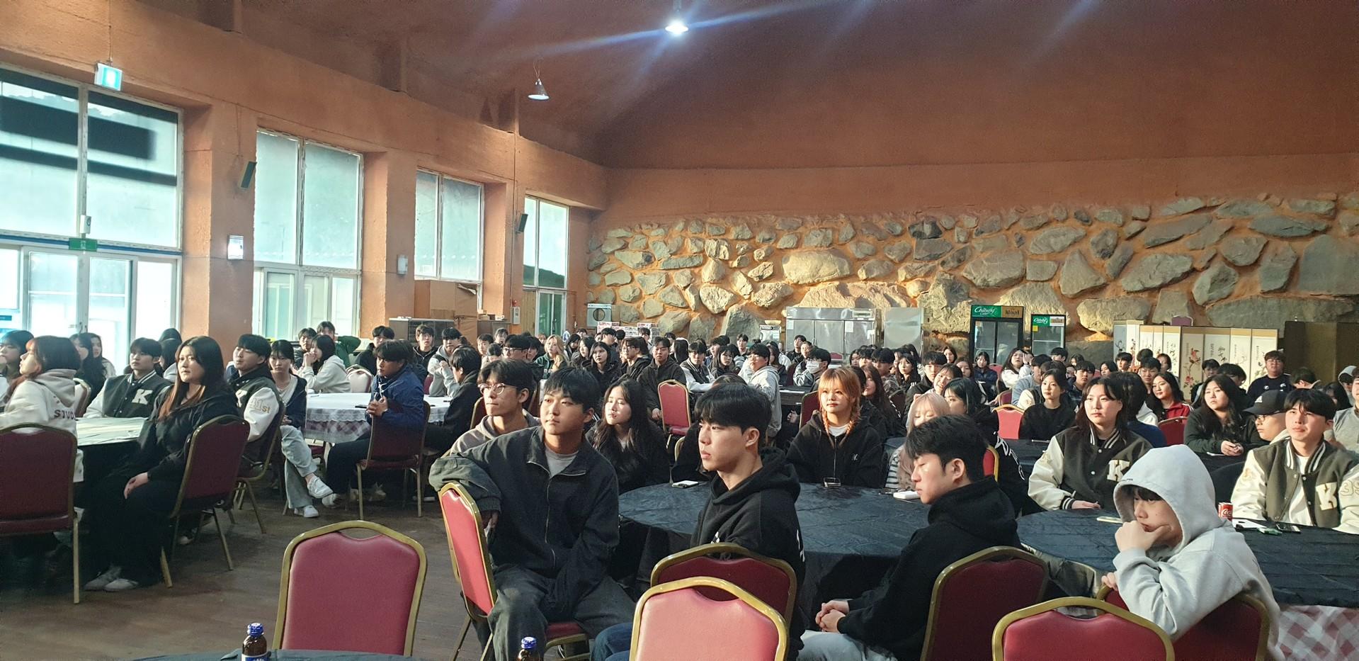 국제통상학과 2025 춘계학술세미나.jpg 첨부 이미지