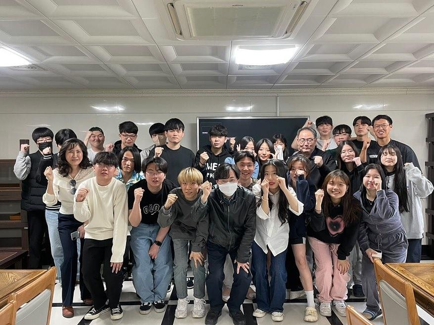 이부대학 2023 춘계 학술세미나.png 첨부 이미지